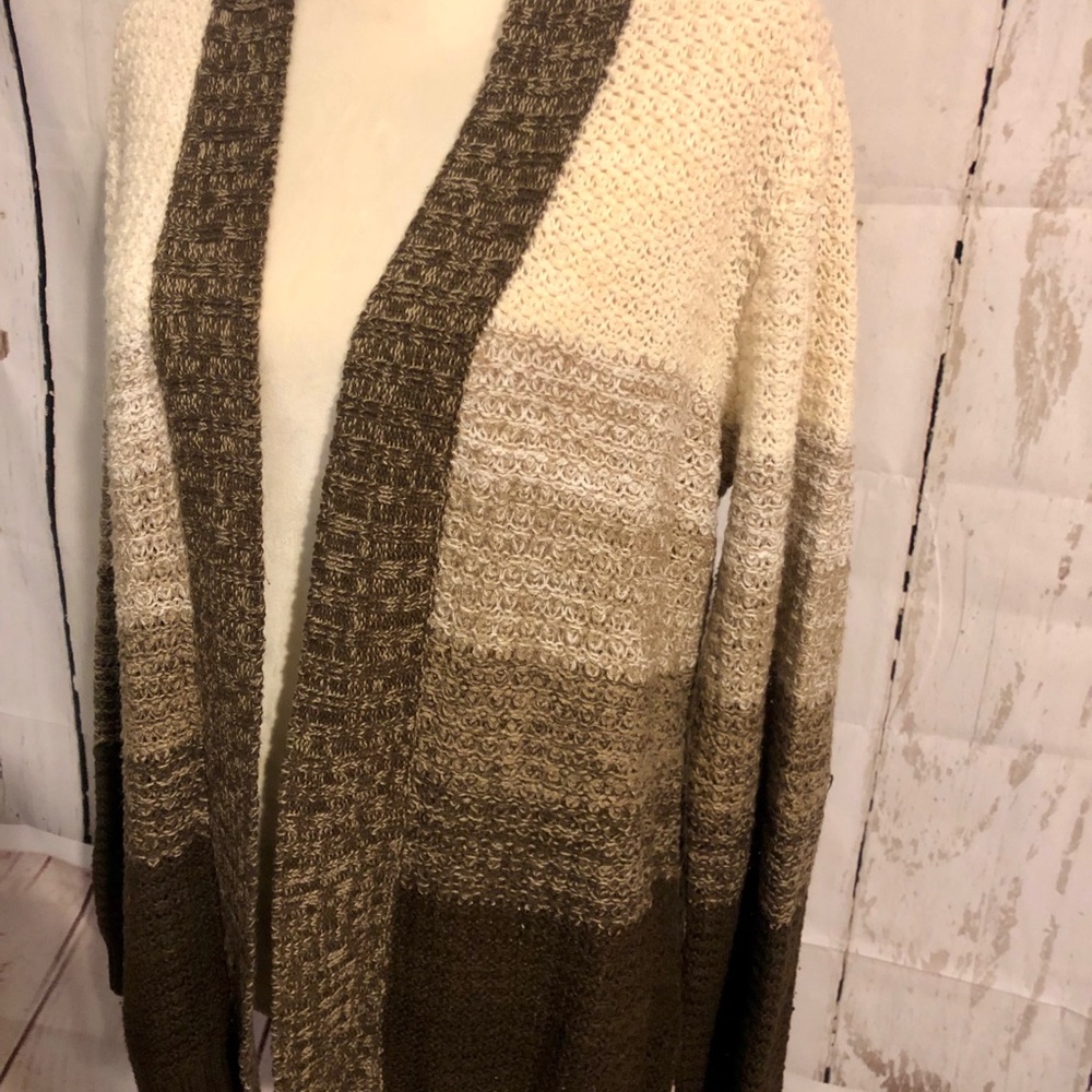 Cardigan - Picture 2 of 3